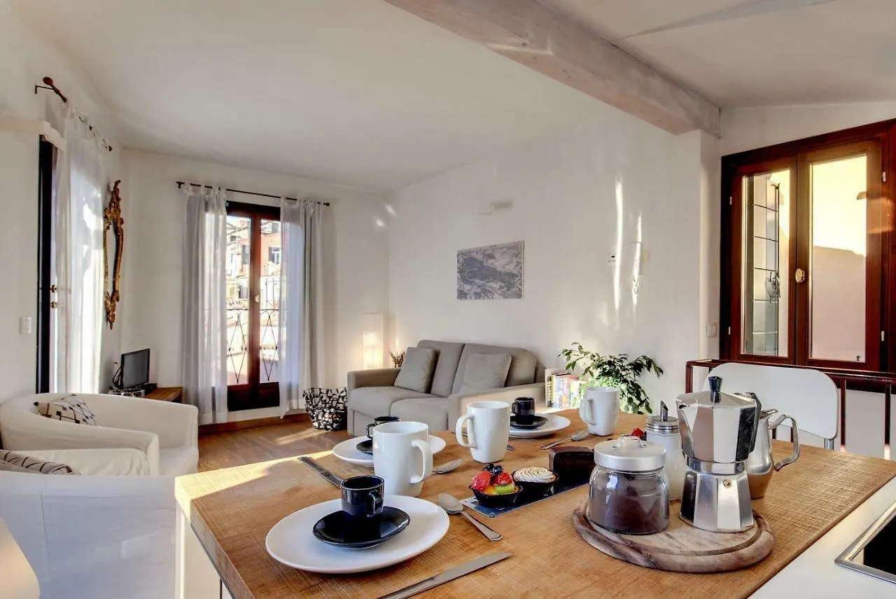 Modern Apartment Venice With Terrace 0*,