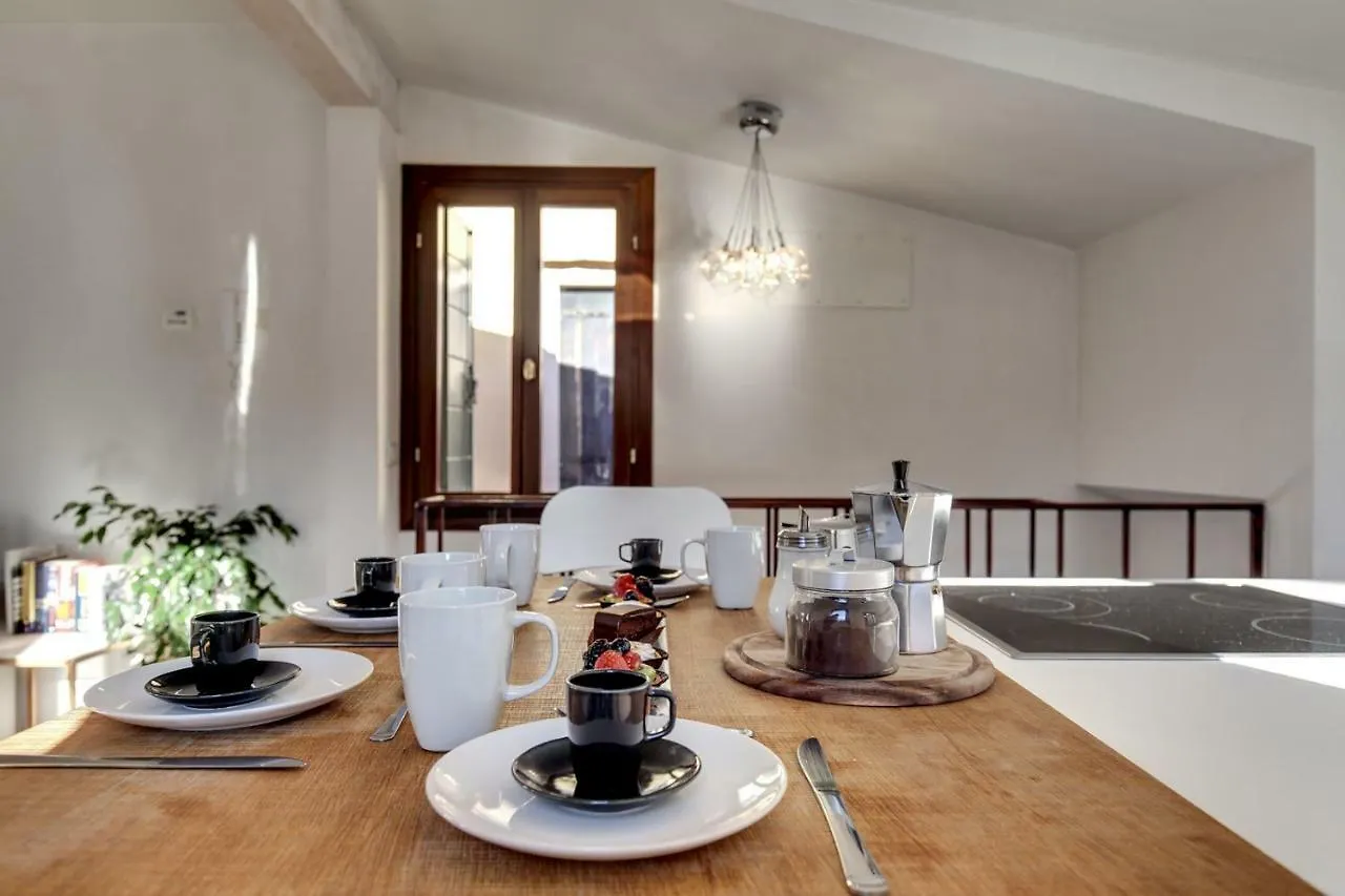 Modern Apartment Venice With Terrace