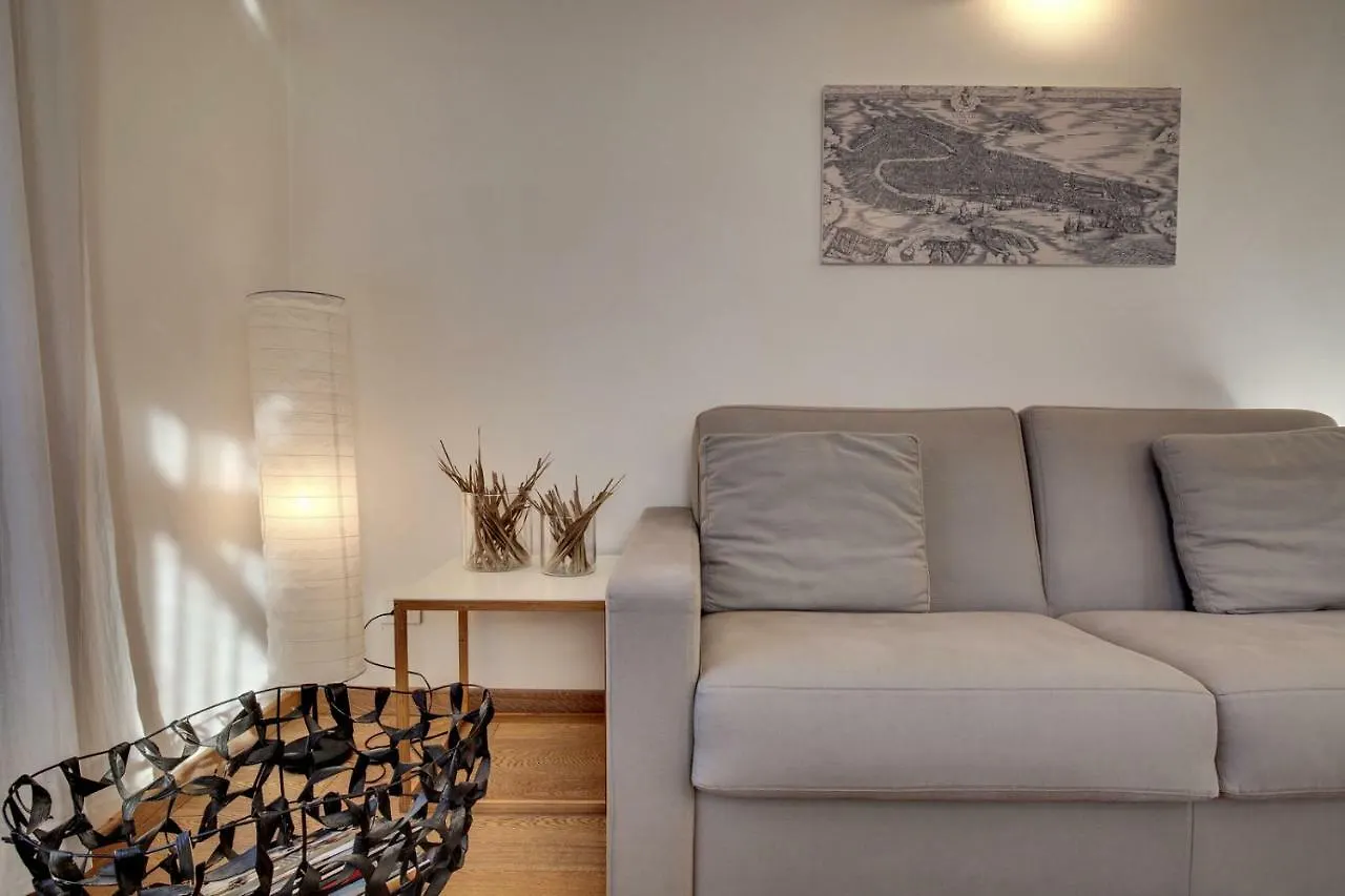 Modern Apartment Venice With Terrace